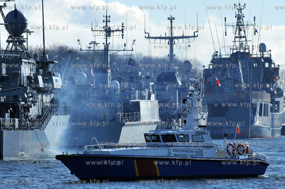 Okrety Stalego Zespolu Obrony Przeciwminowej NATO (SNMCMG-1)...