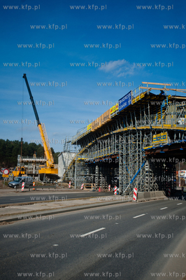 Gdansk. Budowa wiaduktu na ul. Slowackiego, bedacego...