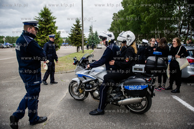 Gdansk. Matarnia. Oddzial Prewencji Policji KWP w Gdansku....