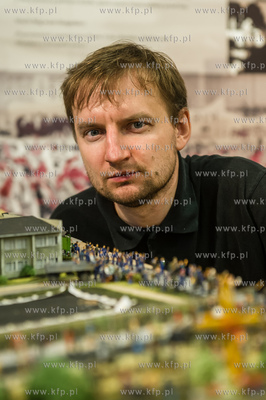 Montaż dioramy w historycznej Sali BHP Stoczni Gdańskiej,...