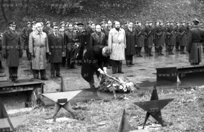 Ostatnie w PRL obchody swieta Rewolucji Pazdziernikowej....