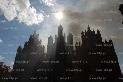 Pozar zabytkowego kosciola sw Katarzyny w Gdansku.
22.05.2006
Fot....