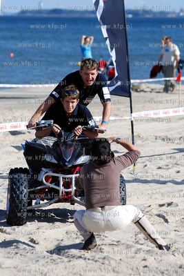 Ssang Yong Cup - wyscigi samochodow firmy Ssang Yong...