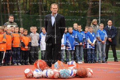 Garczyn kolo Koscierzyny. Otwarcie kolejnego boiska...