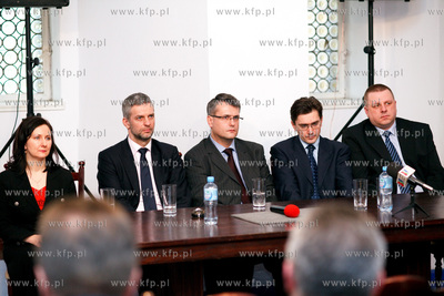 Bytow. Pawel Poncyliusz z PJN spotkal sie z mieszkancami...