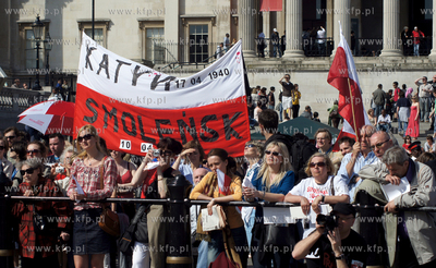 Londyn, Trafalgar Square. Polonia obchodzi pierwsza...