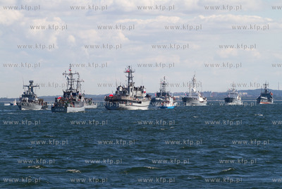 Parada z okazji obchodow Dni Morza i swieta Marynarki...