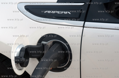 Gdynia. Skwer Kosciuszki. Prezentacja samochodu nowej...