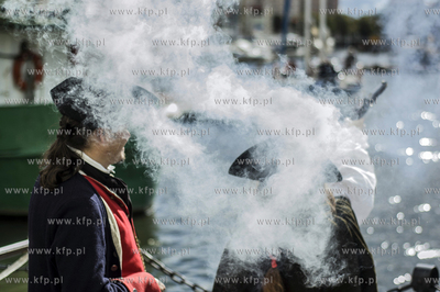 Gdansk. Wyspa Olowianka. Do abordazu - rekonstrukcja...