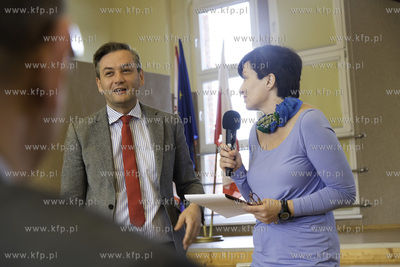 Slupsk. Greenpeace ufundowal budowe elektrowni slonecznej...