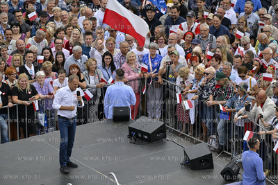 Sopot. Plac Przyjaciol Sopotu. Wiec Donalda Tuska w...