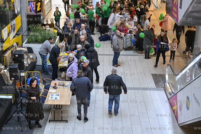 Gdańsk. C.H. Manhattan. Promocja albumu Fot. Kosycarz....