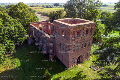Ruiny XIV- wiecznego kościoła w Steblewie.
22.09.2024
fot....