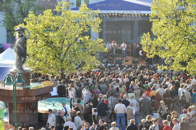 Swieto Monciaka. Sopot Ulica Artystow. Koncert Macieja...