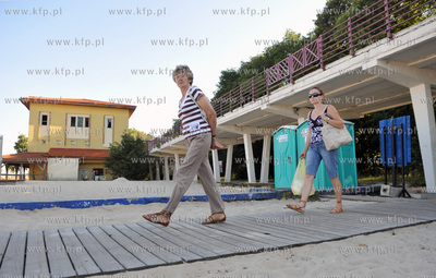 Sopot. Stare przeznaczone do rozbiorki Lazienki Polnocne....