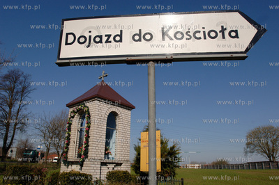 Gdansk Kokoszki. Kapliczka na rogu ul. Inzynierskiej...