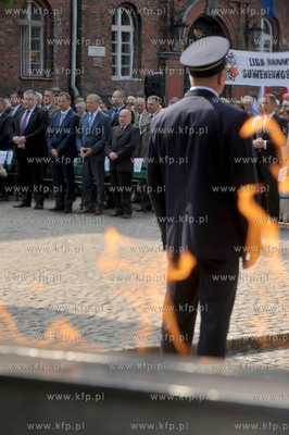 Gdansk. Plac Obronców Poczty Polskiej w Gdansku. Uroczystosci...