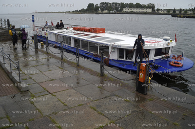 Port Gdański w Nowym Porcie. Tramwaj wodny Somica...