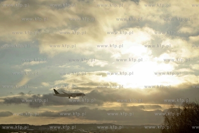 Boeing 787-800 Dreamliner Polskich Linii Lotniczych...