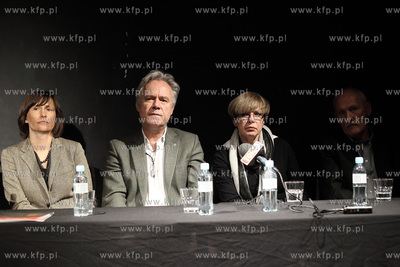 Gdansk. Teatr w Oknie. Ogloszenie wyniku przetargu...