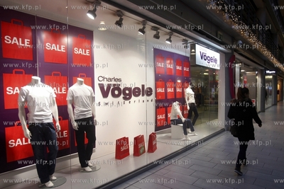 Poswiateczne wyprzedaze w Centrum Handlowym Manhattan...