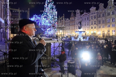 Gdansk. Dlugi Targ. Manifestacja solidarnosci z Ukraina....