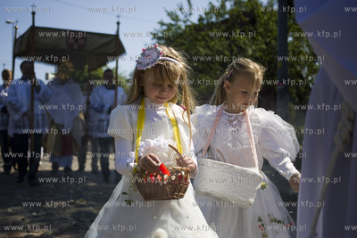 Procesja Bozego Ciala w gdanskiej dzielnicy Letnica....