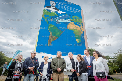 Uroczyste odsłonięcie muralu  w Gdańsku-Zaspie na...