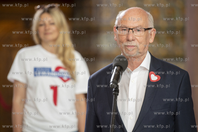 Dwór Artusa. Konferencja prasowa Ministra Spraw Zagranicznych...