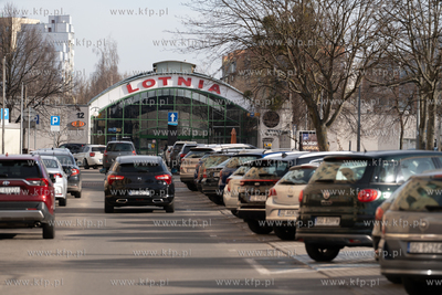 Hala Lotnia na Zaspie niędzy ulicami Żwirki i Wigiry,...