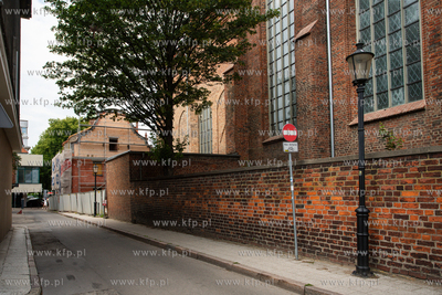 Gdańsk, Narożnik ulic: Elżbietańskiej i Bielańskiej....