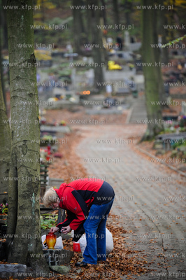 Gdansk. Cmentarz Srebrzysko.
28.10.2011
fot. Mateusz...