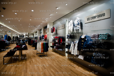 Gdynia. CH Riviera. Otwarcie salonu multibrandu Van...