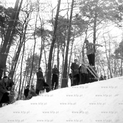 Skoki narciarskie na skoczni K-25 w Sopocie.
1950
Fot....