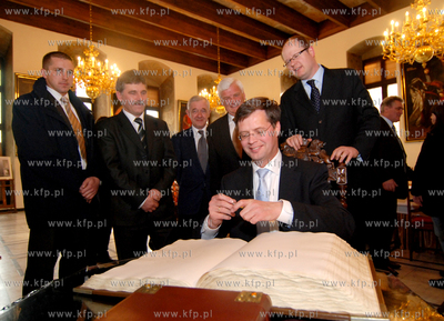 Z nieoficjalna wizyta w Gdansku przebywal Premier Krolestwa...