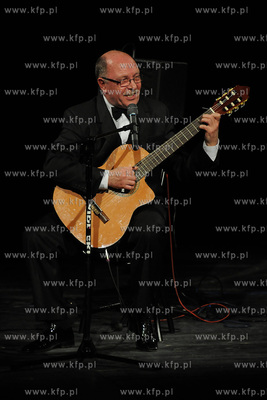 Teatr Muzyczny w Gdyni. Jubileuszowy recital Aloszy...