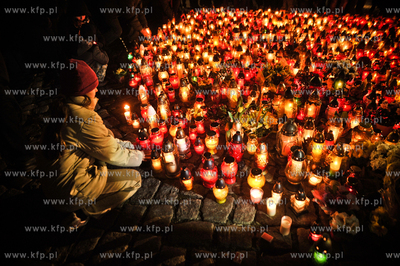 Wielki Piatek, na Placu Trzeciego Tysiaclecia w rocznice...