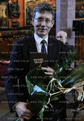 Gdansk. Dwor Artusa. Wreczenie Medali sw. Wojciecha...