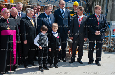 Pomnik Trzech Krzyzy na Placu Solidarnosci w Gdansku.....
