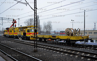 Gdynia. Leszczynki. Naprawa trakcji kolejowej. 13.12.13...