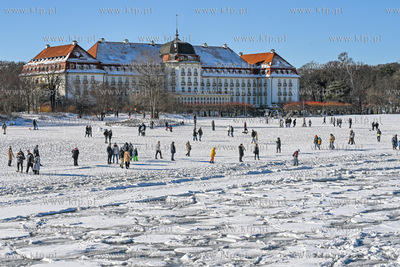 Sopot. Zimowa niedziela w Sopocie. 15.02.2026 fot....