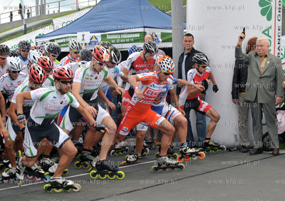 III Maraton Sierpniowy - Puchar Swiata we Wrotkarstwie...