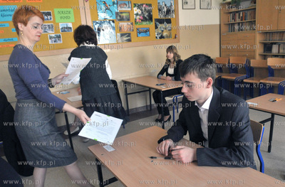 Egzaminy gimnazjalne z jezyka obcego w Gimnazjum nr...