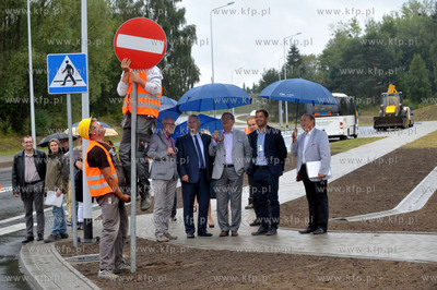 Otwarcie wezlow i dojazdow do przystanku PKM Jasien....
