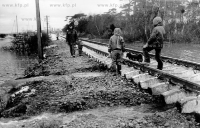 Powodz na Polwyspie Helskim. 01.1983 Fot. Zbigniew...