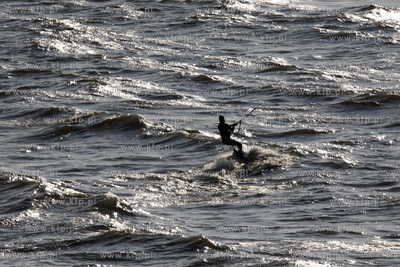 Gdynia Orlowo. Kitesurfing.
25.10.2011
fot. Krzysztof...