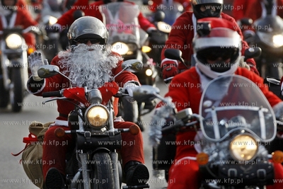 Gdansk. Ul.Marynarki Polskiej. XII edycja parady Mikolaje...