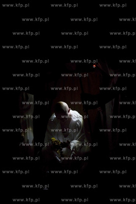 Świat Mało Znany. Przegląd teatralny grupy Im Plus...