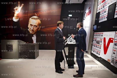 Prezentacja pierwszego światłorytu na wystawie stałej...