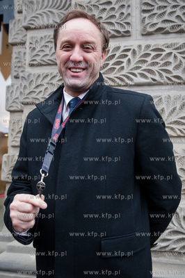 Gdansk. Konferencja prasowa i przeciecie wstegi przez...